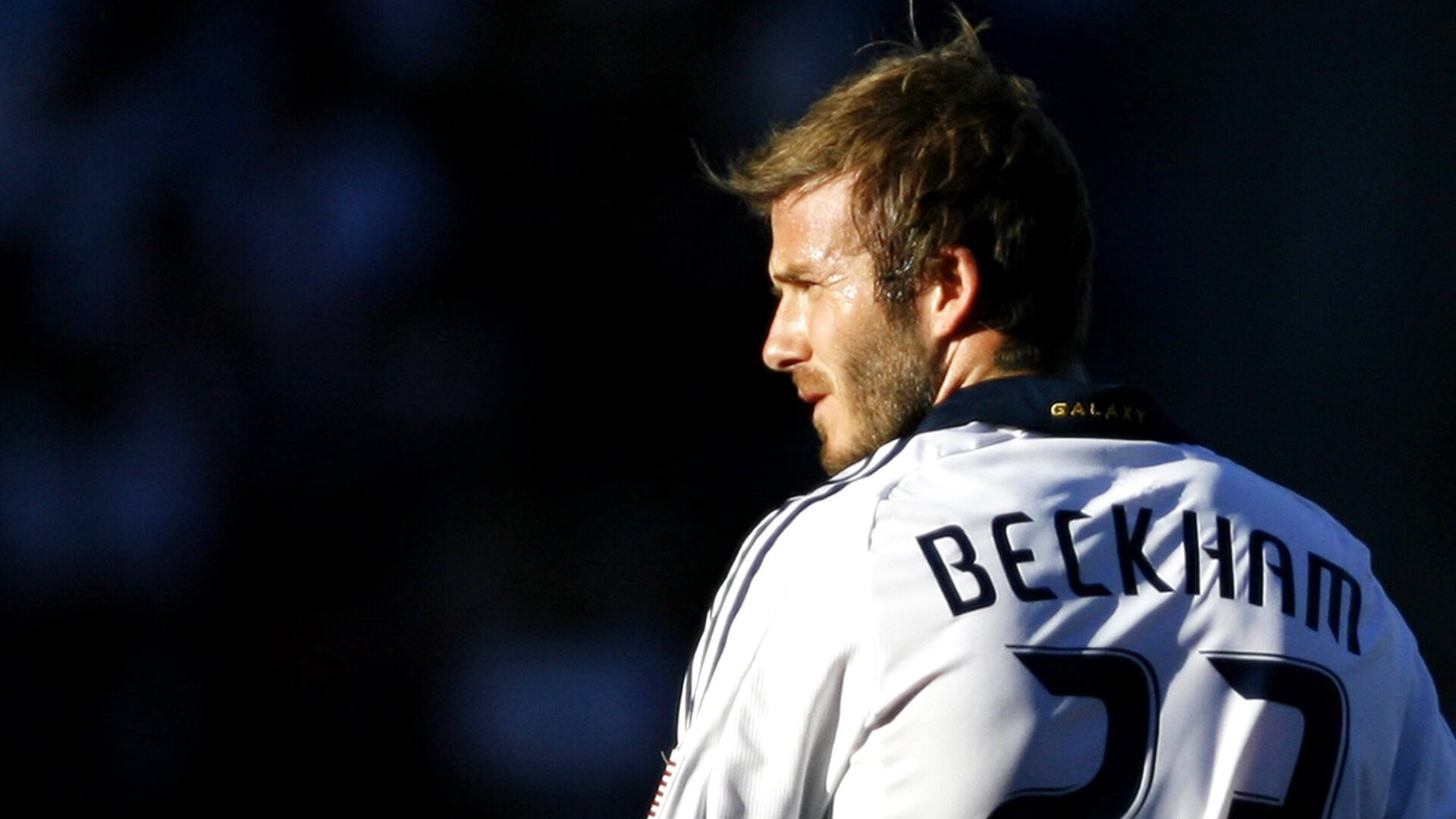 开云体育开云-足球与生命:运动中诞生的温暖故事,足球和生活有什么联系